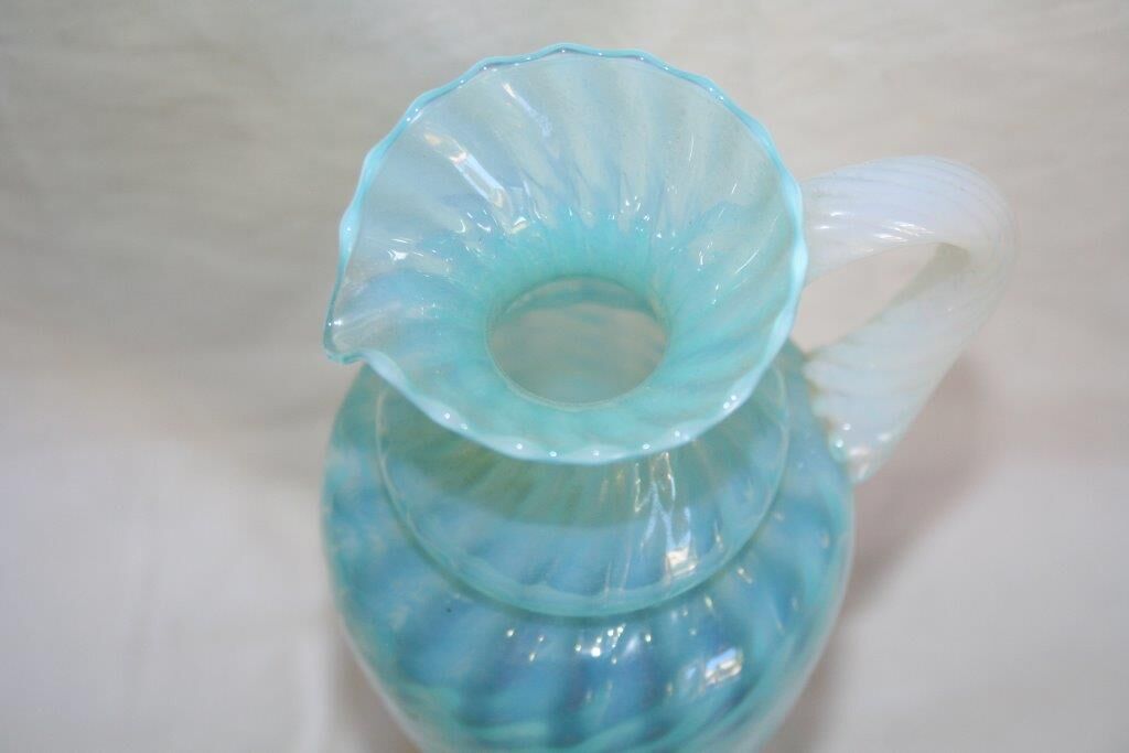 Opalescent opaline needle