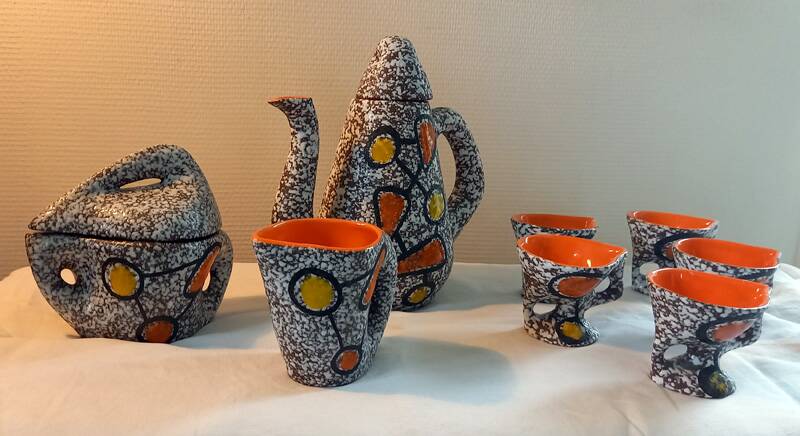 Coffee service Le Vaucour Vallauris from the 1950s-60s.