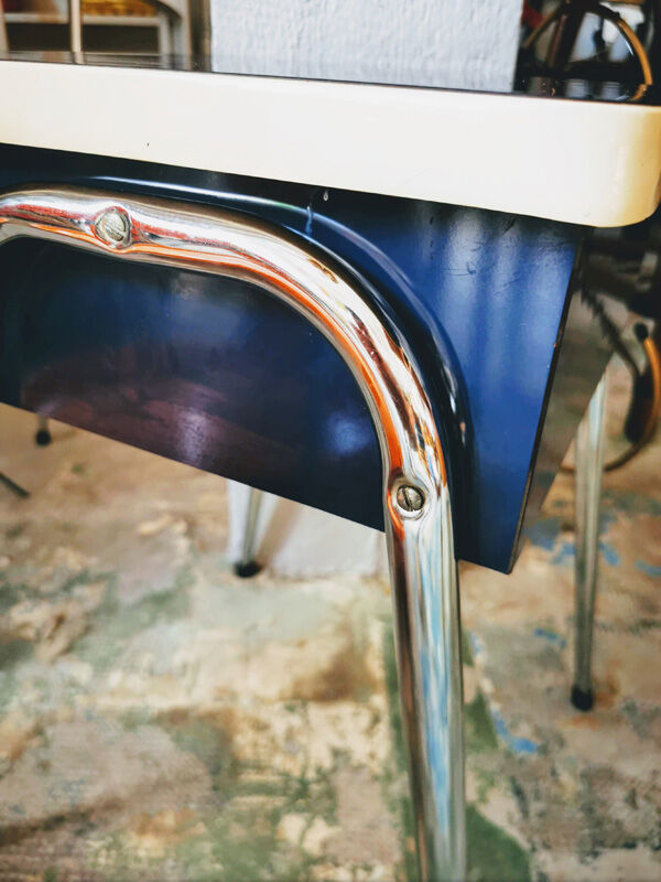 Shapeica waxer stool