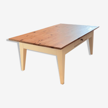 White farmhouse coffee table