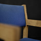 Vintage Danish chair in oak and blue fabric from the mid-century by Hans J. Wegner for Getama, 1960s.