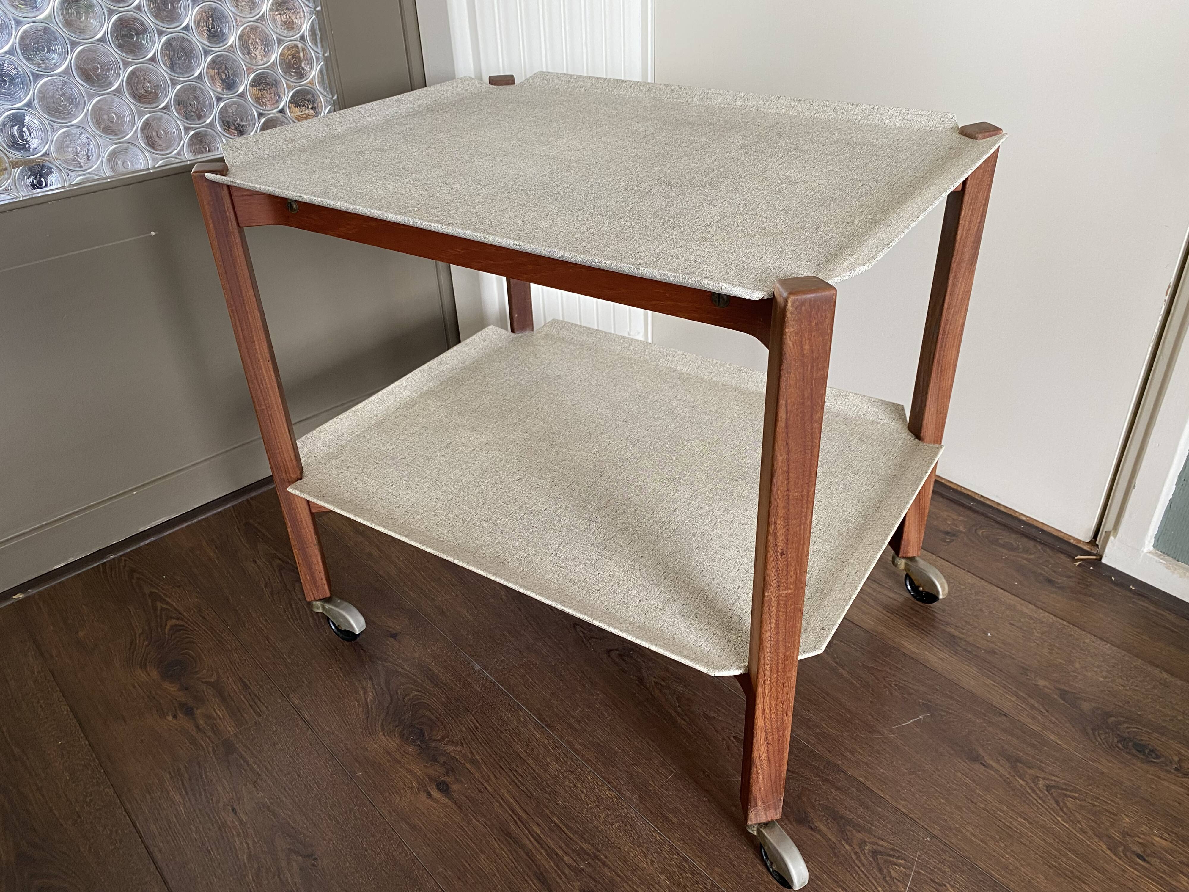 Desserte scandinave vintage en teck de Pastoe, années 1950