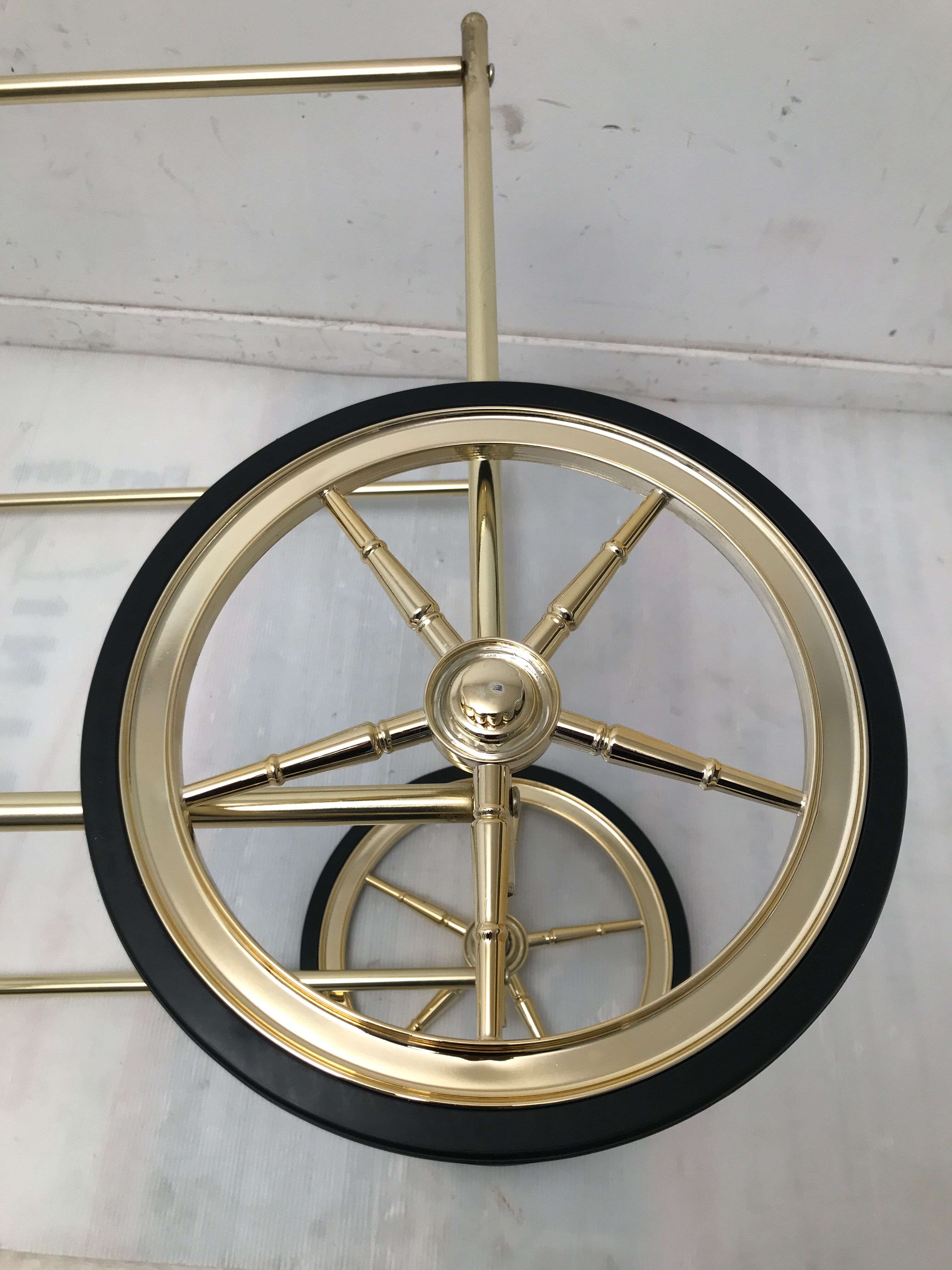 Desert with mirror glass trays