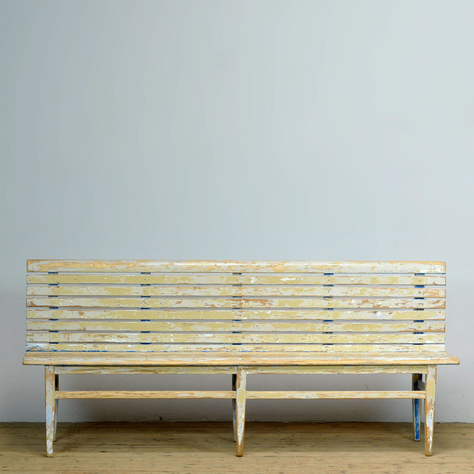 Train station waiting bench, circa 1940