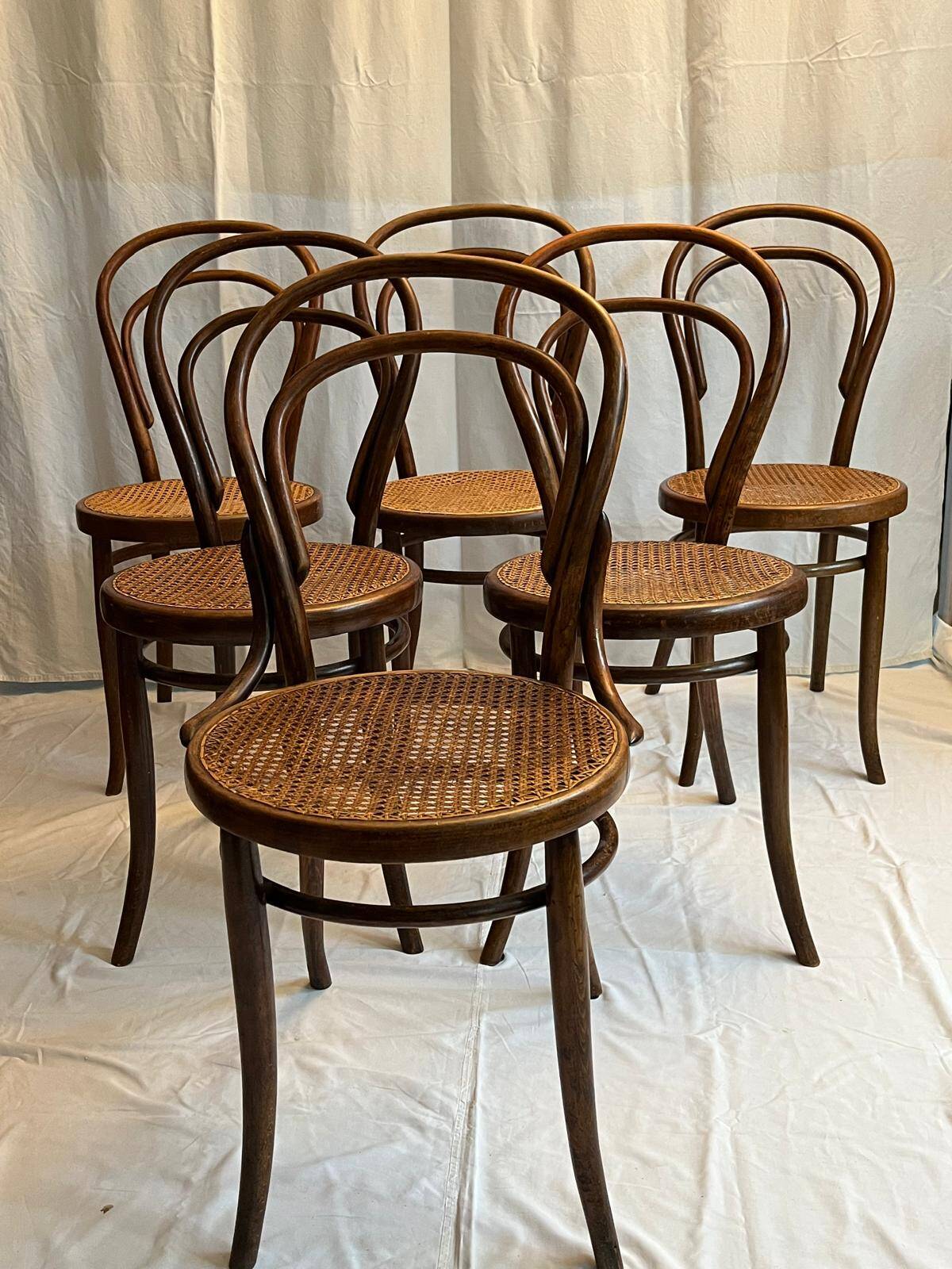 Set of 6 Thonet chairs from the 1930s-40s.