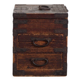 Japanese ko-dansu with hinged lid and paulownia wood drawers, Meiji–Taishō period, circa 1868–1926.