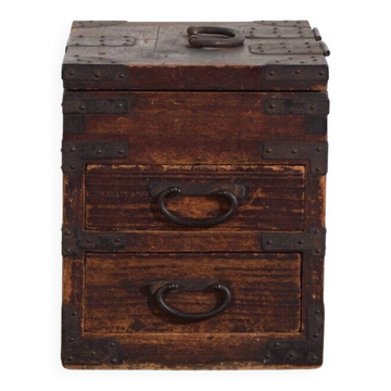 Japanese ko-dansu with hinged lid and paulownia wood drawers, Meiji–Taishō period, circa 1868–1926.