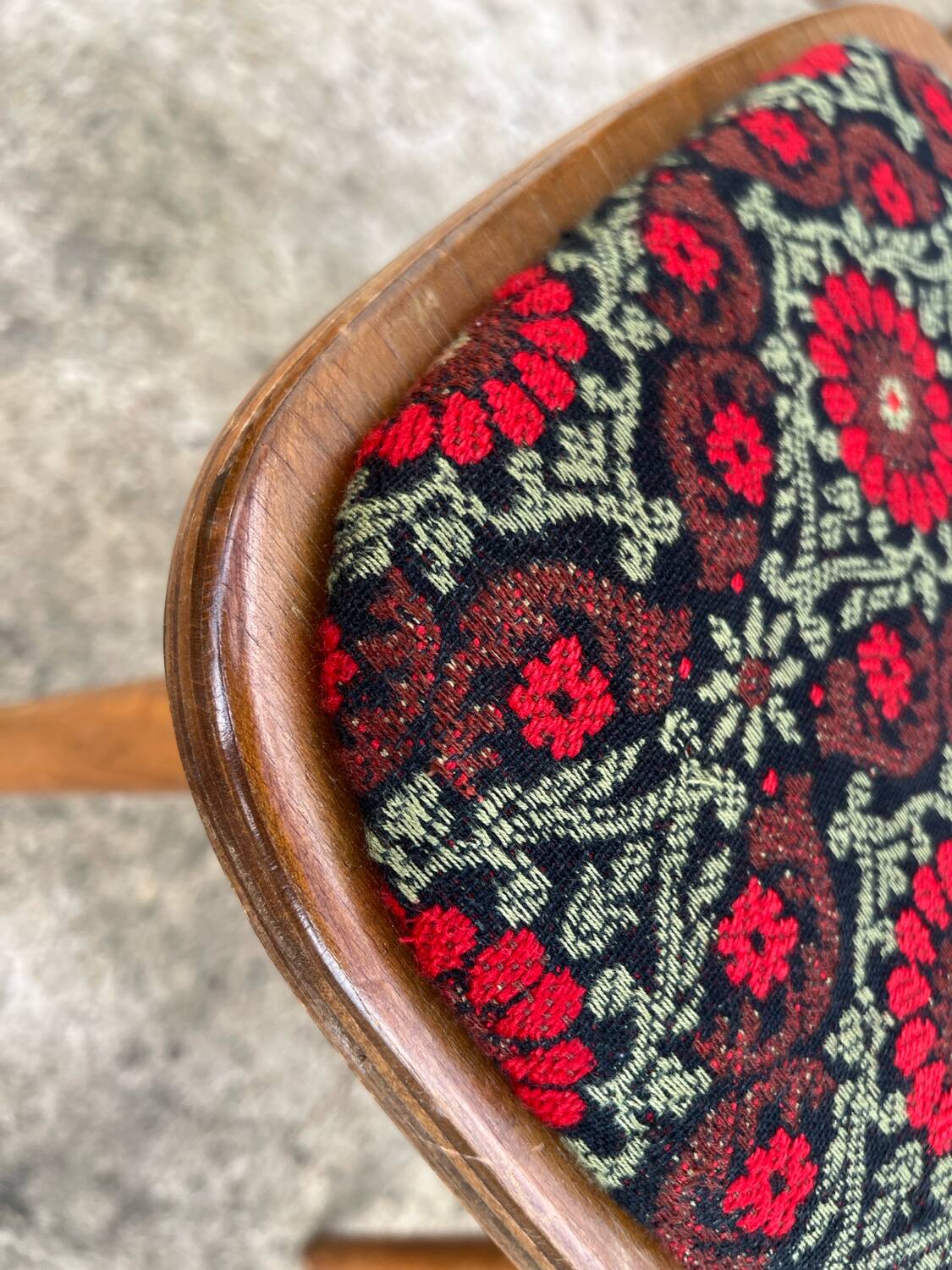 Set of 6 Becker chairs.