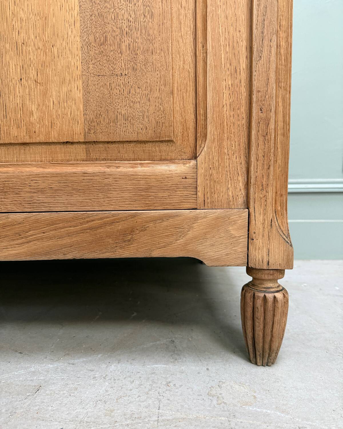 Art Deco oak sideboard (renovated)