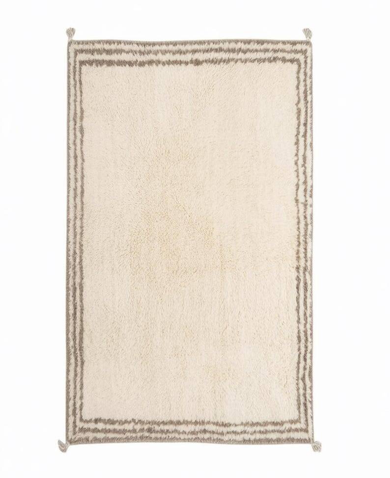 Handmade Moroccan rug 200cm x 300cm