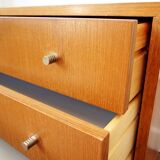 Beautiful vintage chest of drawers 3 drawers