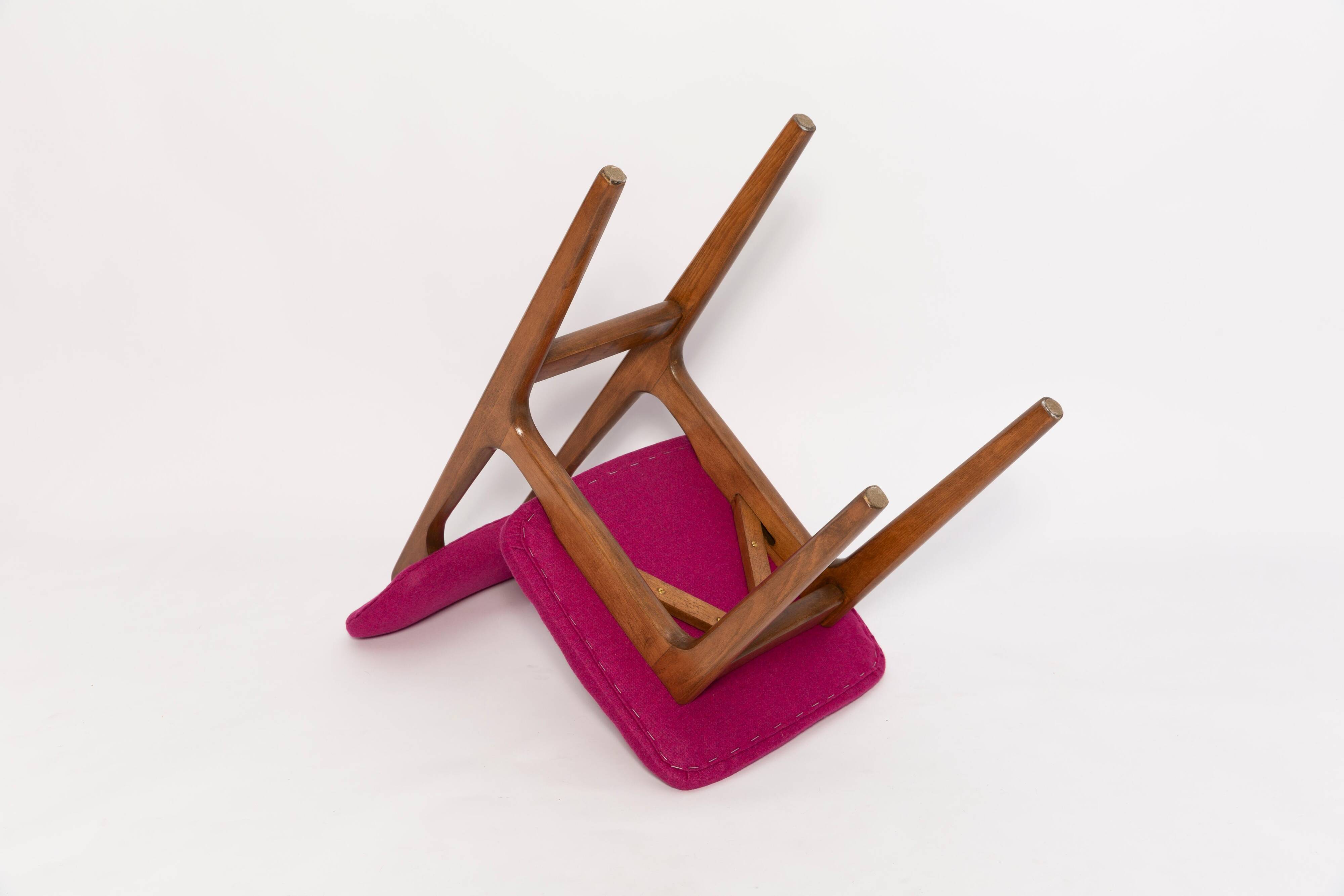 Fuchsia wool chair, beech wood, Rajmund Halas, Europe, 1960s