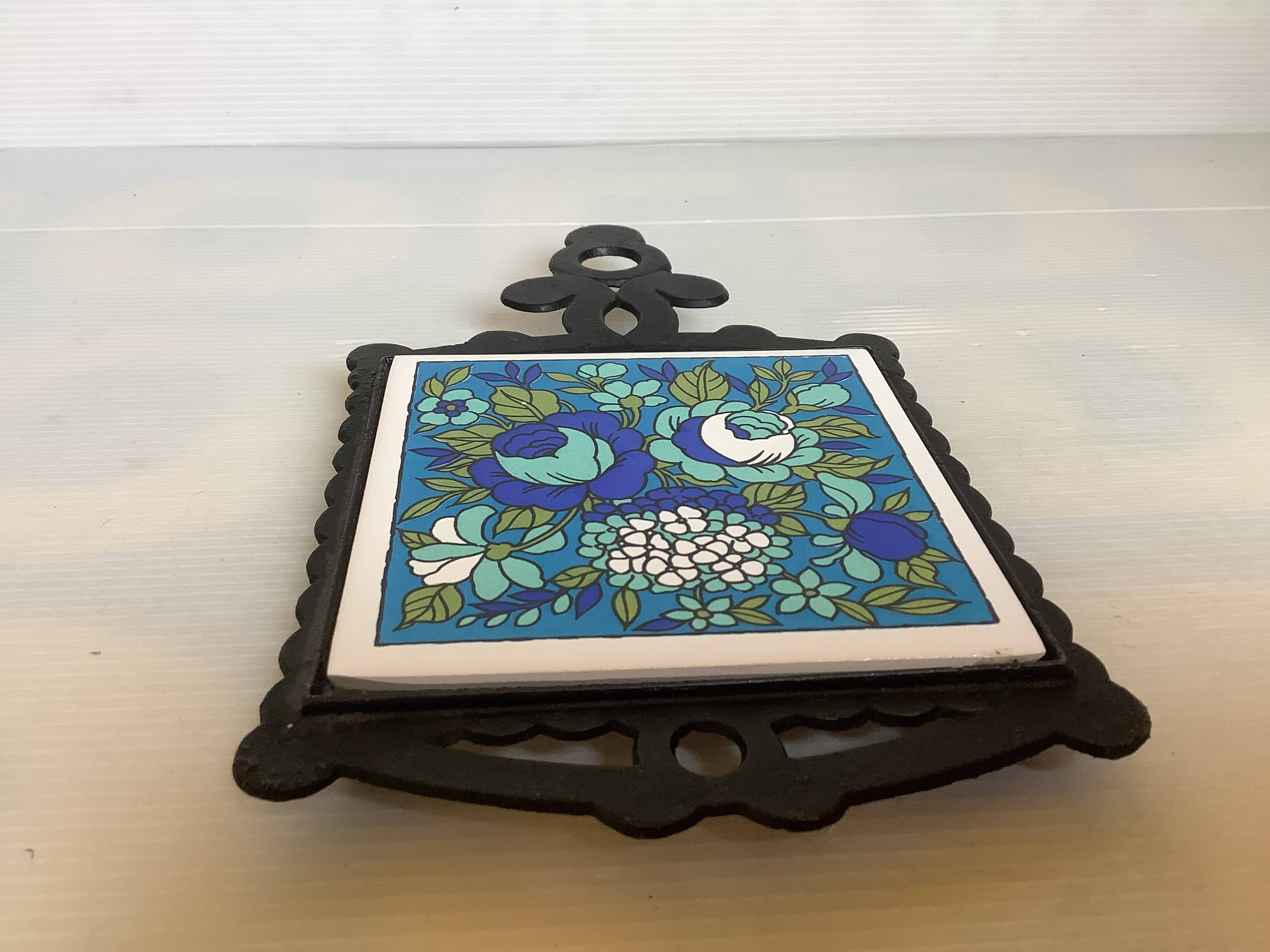 Blue teapot trivet Japan