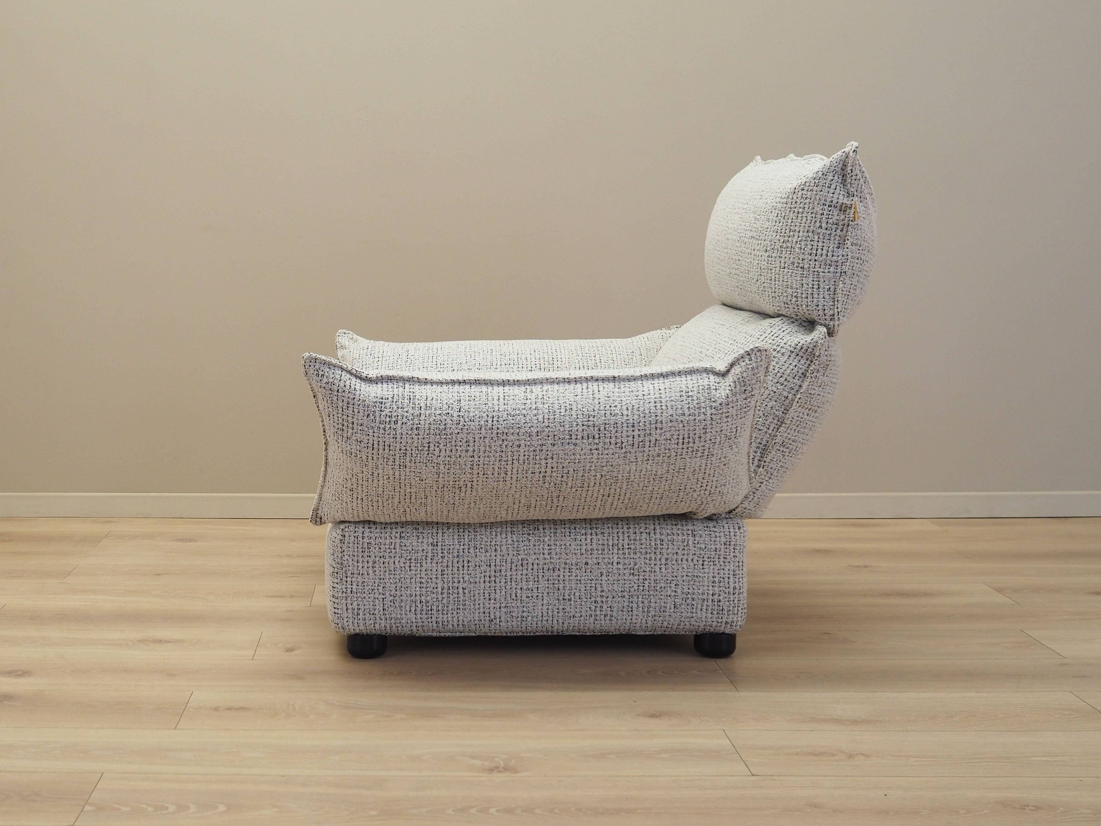 Lounge armchair, Italian design, 1970s, production: Italy