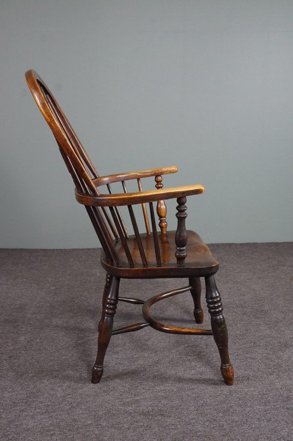 Antique Windsor chair, early 1800s