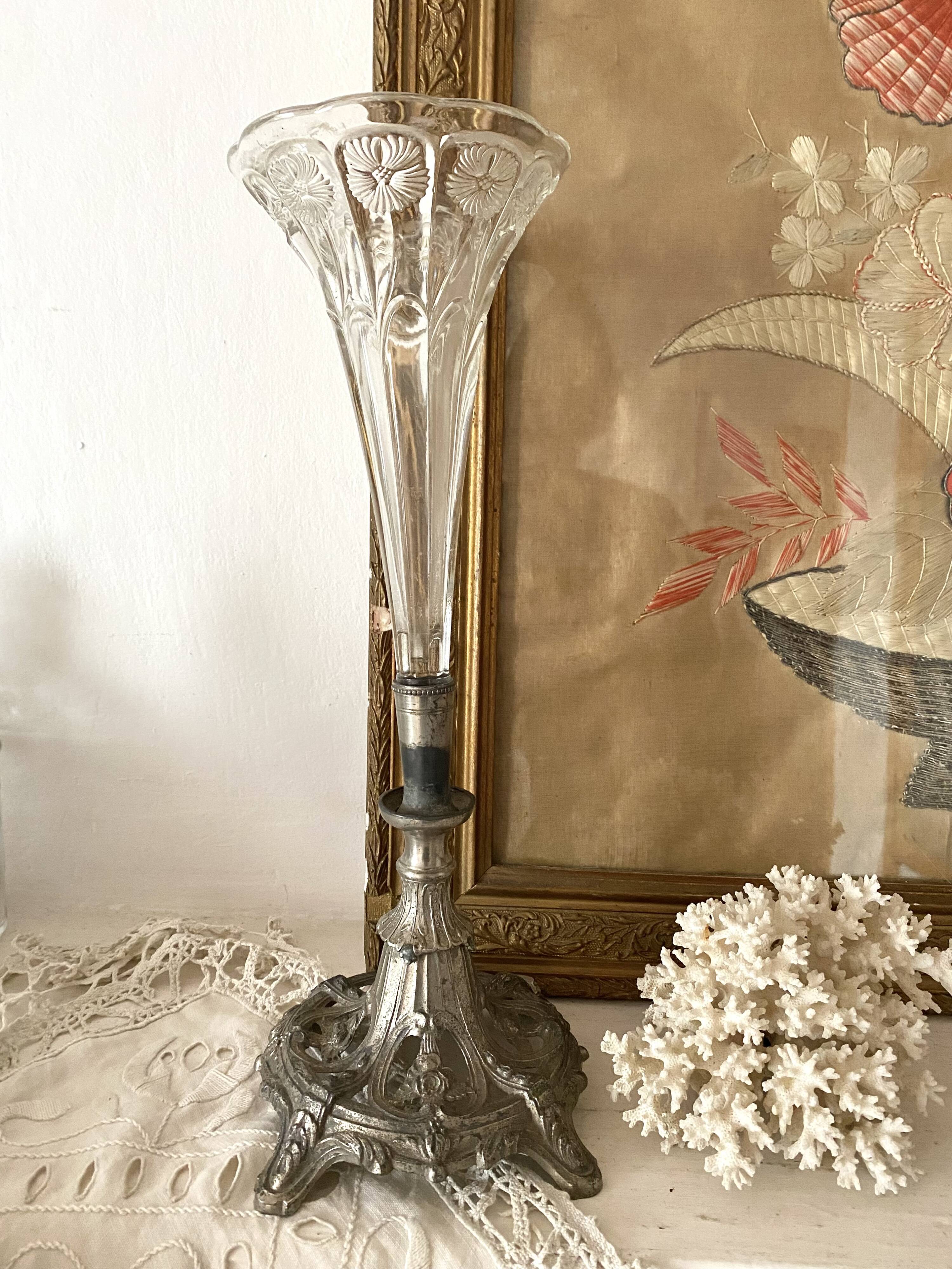 Vase art nouveau, vase cornet, centre de table tulipier