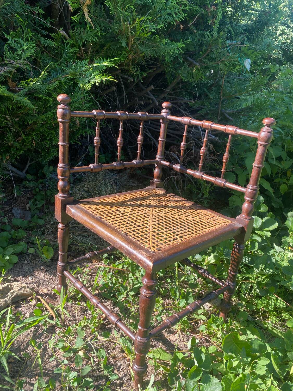 Chaise d’angle bois et rotin