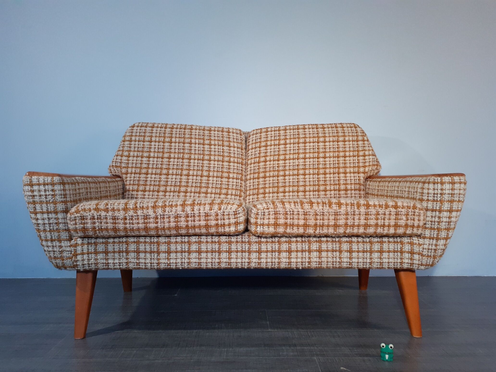 2-seater sofa in teck and beige wool, vintage scandinavian 1960s