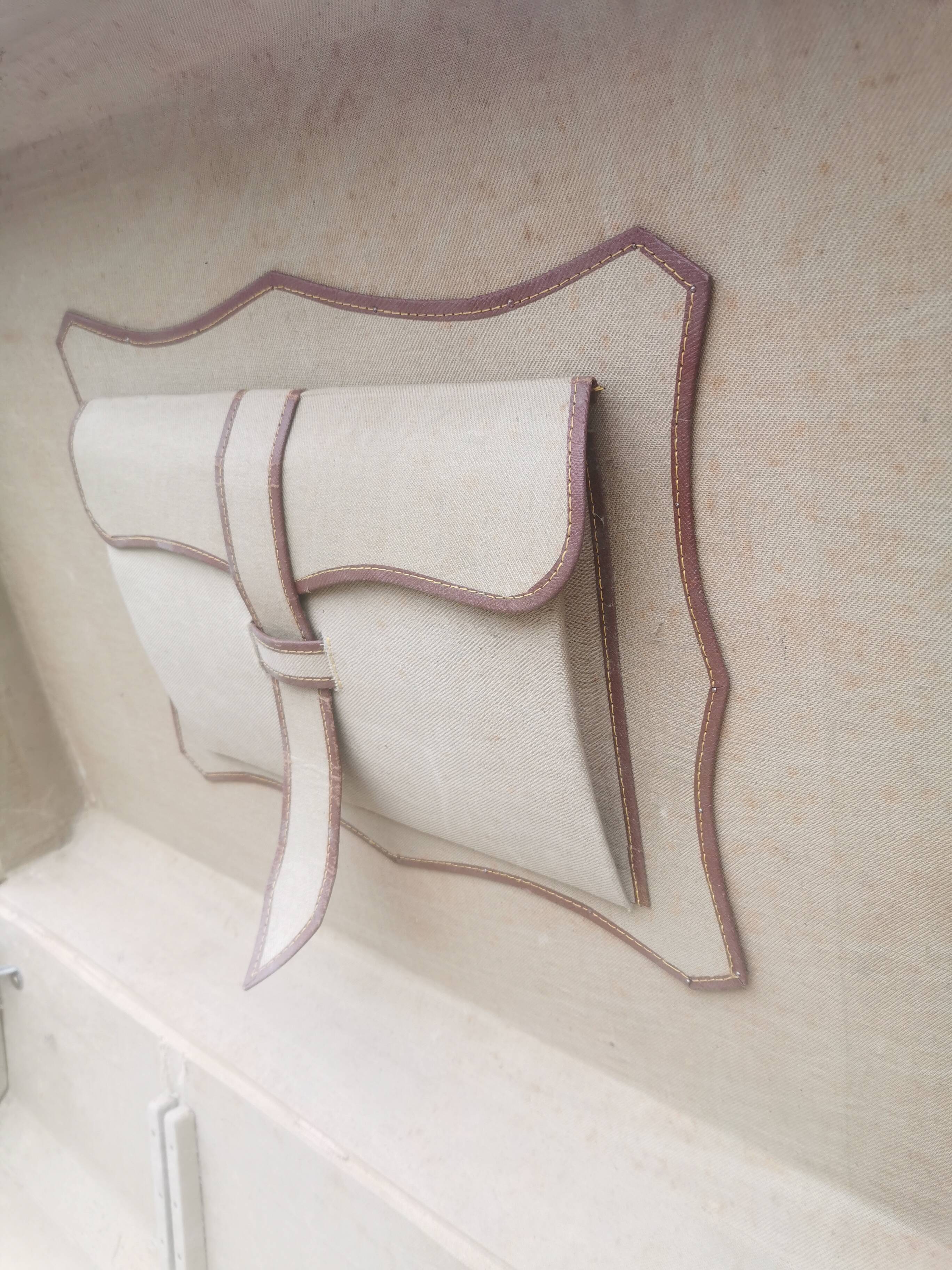 Vintage trunk "la panthere" in lyon