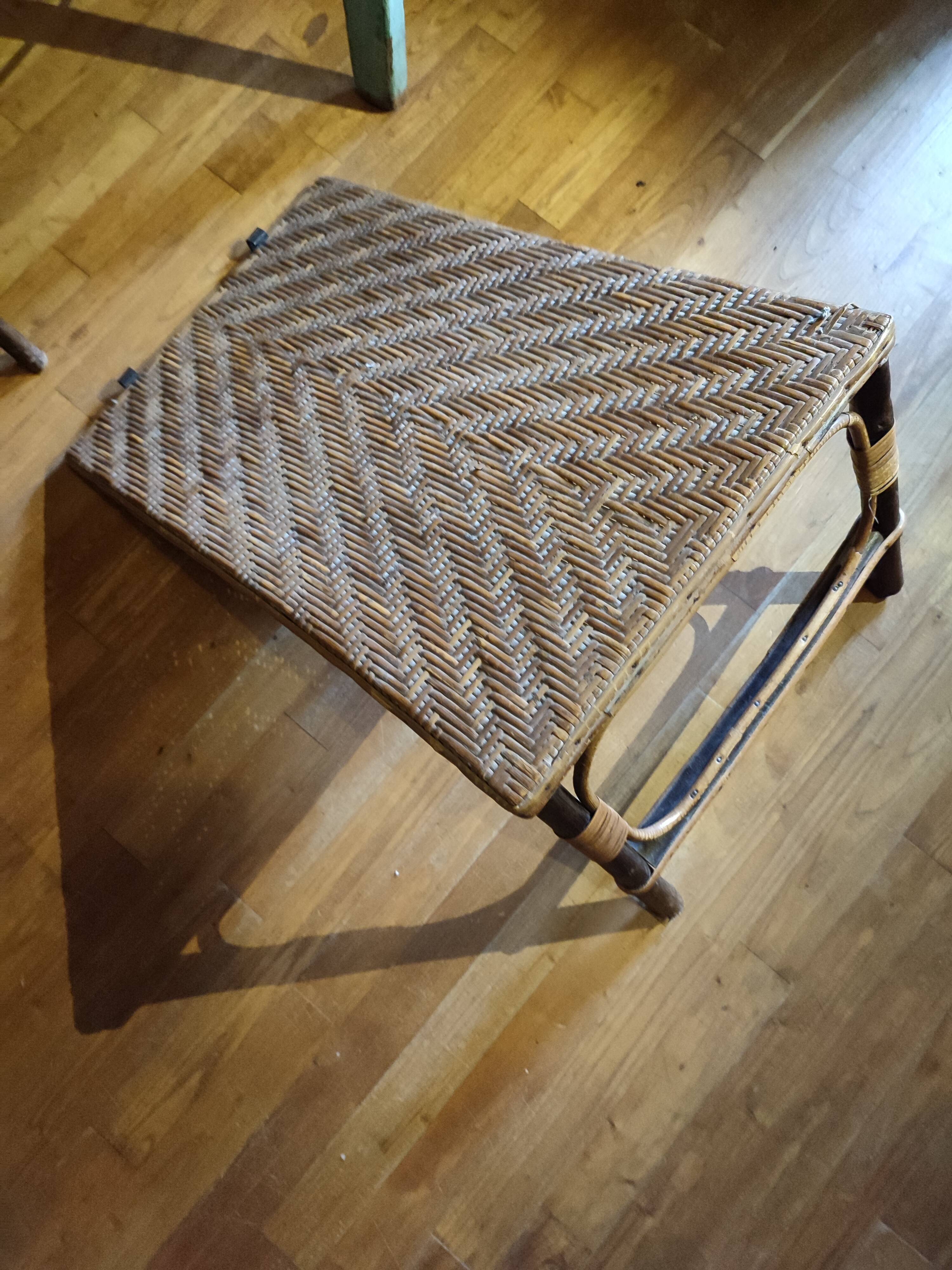 Braided rattan chaise longue 1920-30