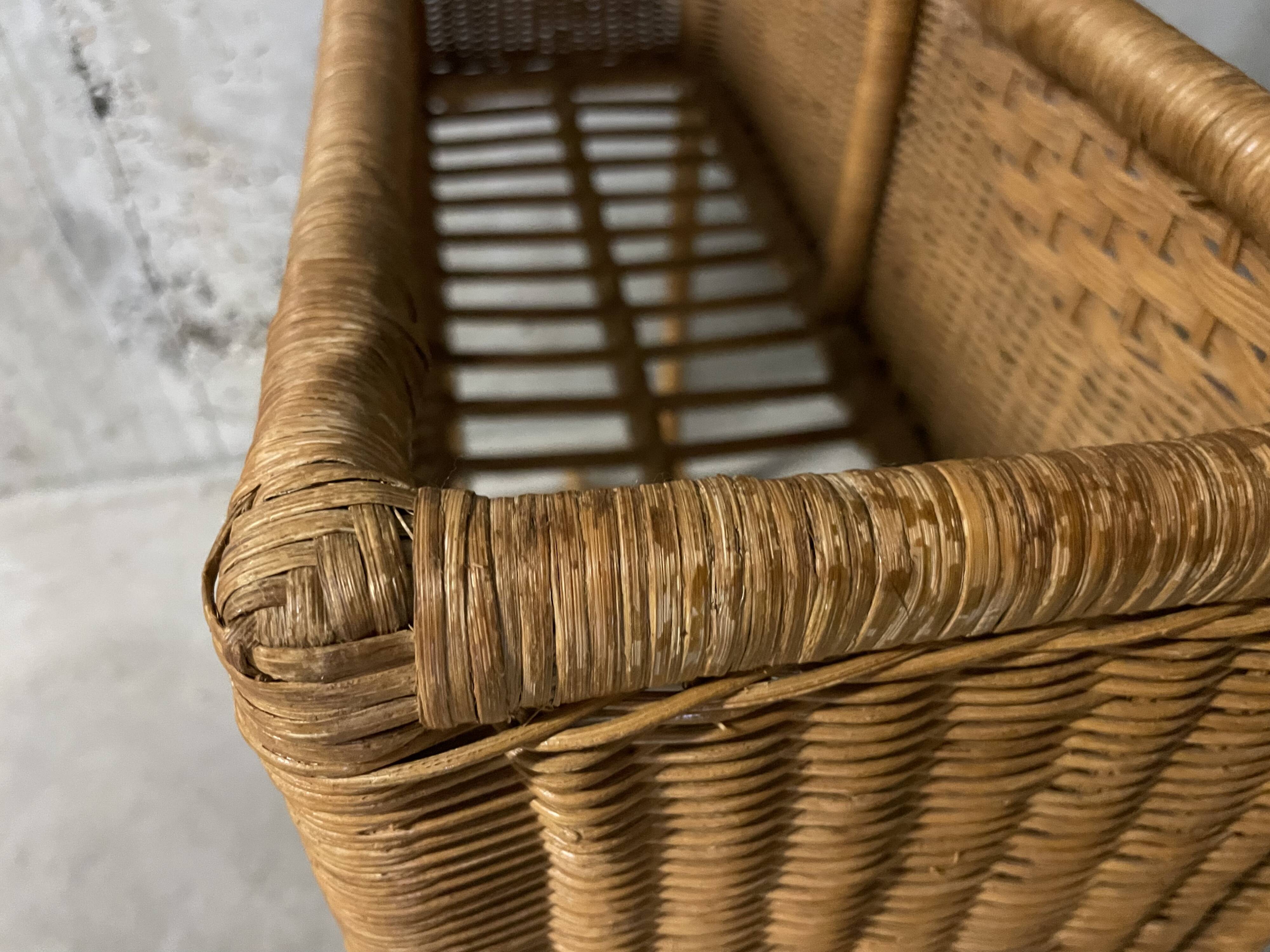 Jardinière en rotin années 60