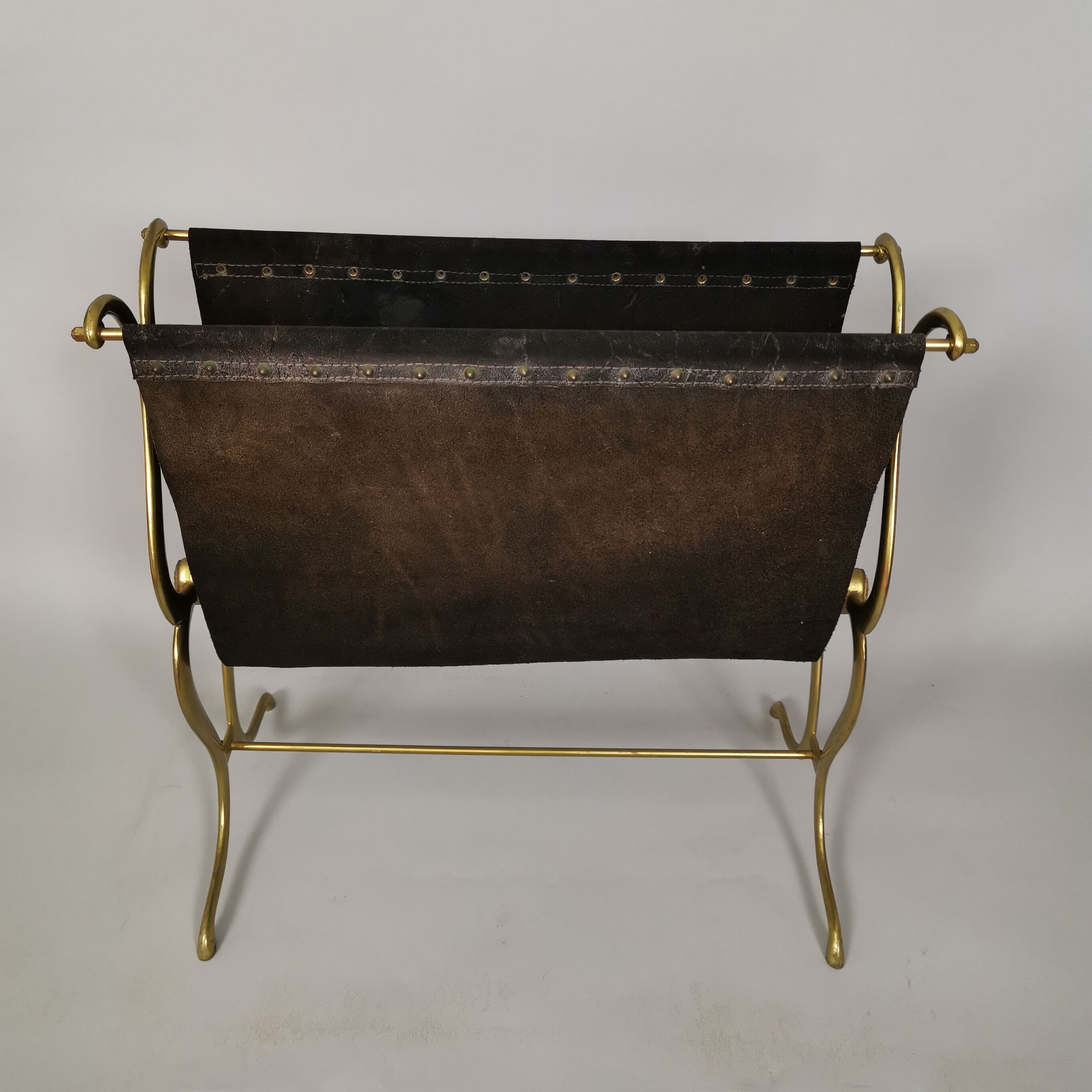 Vintage magazine holder