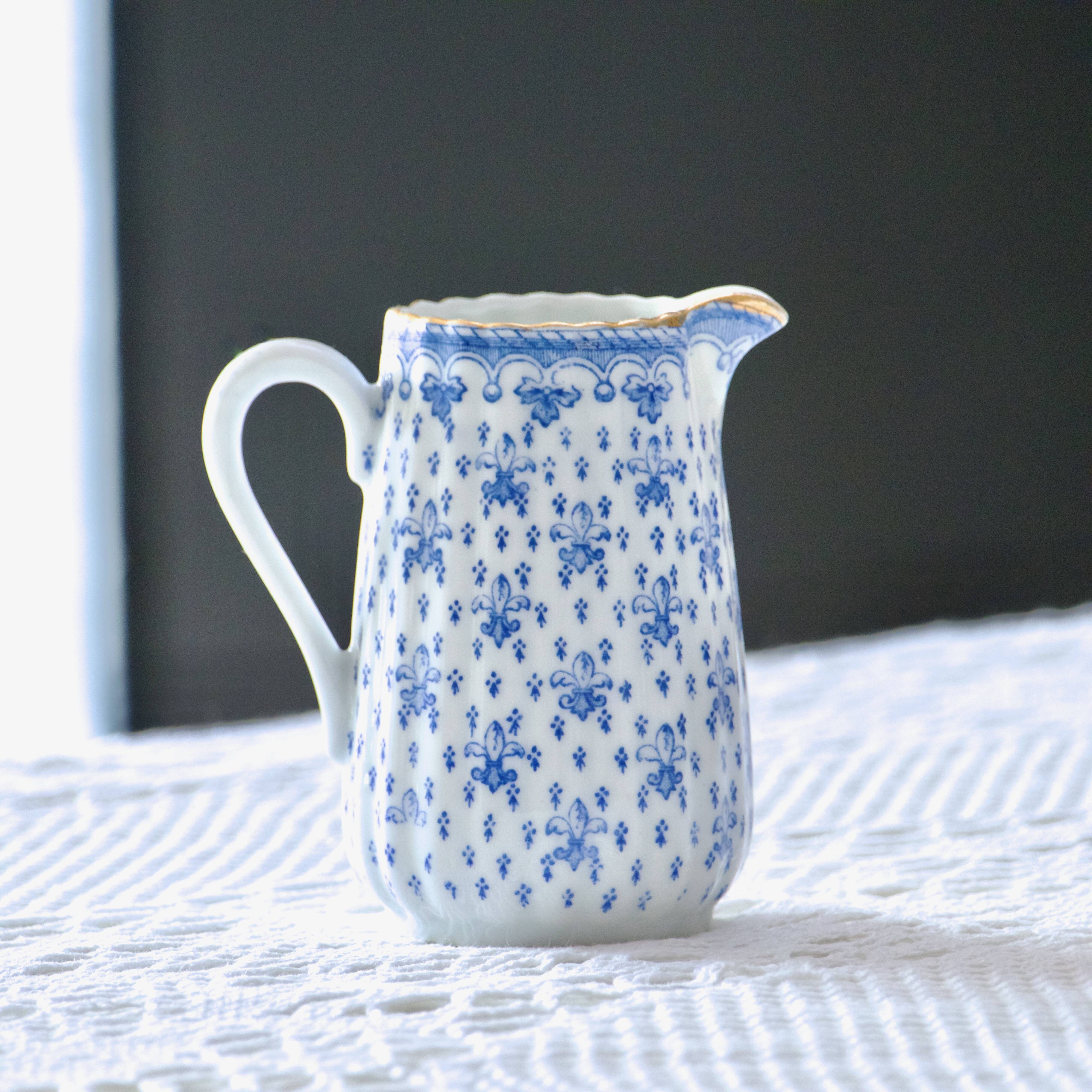 Oscar Shaller 1909 Fleur de Lys Porcelain Pitcher
