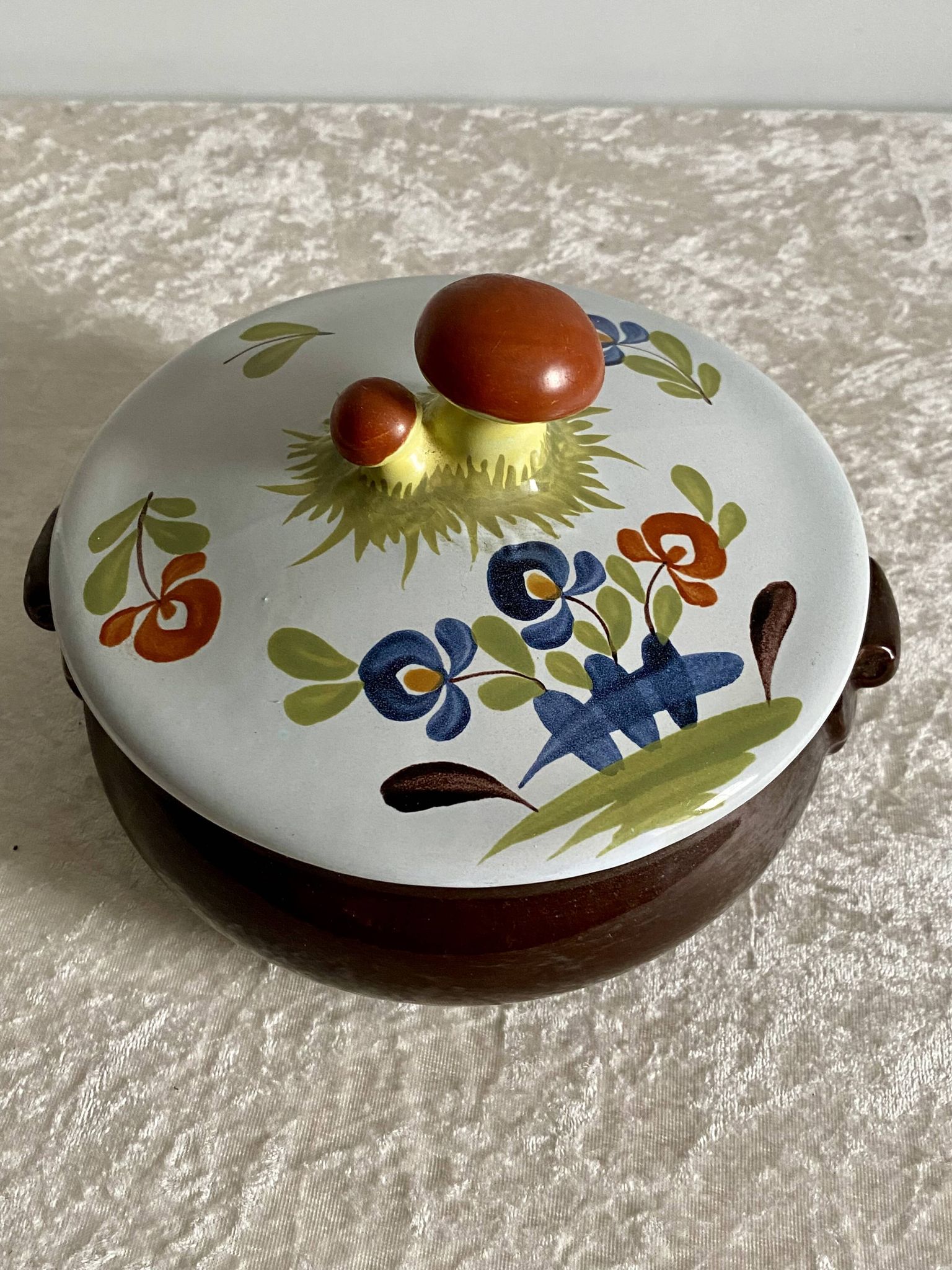 Serving dish. Soup tureen. Desvres earthenware.