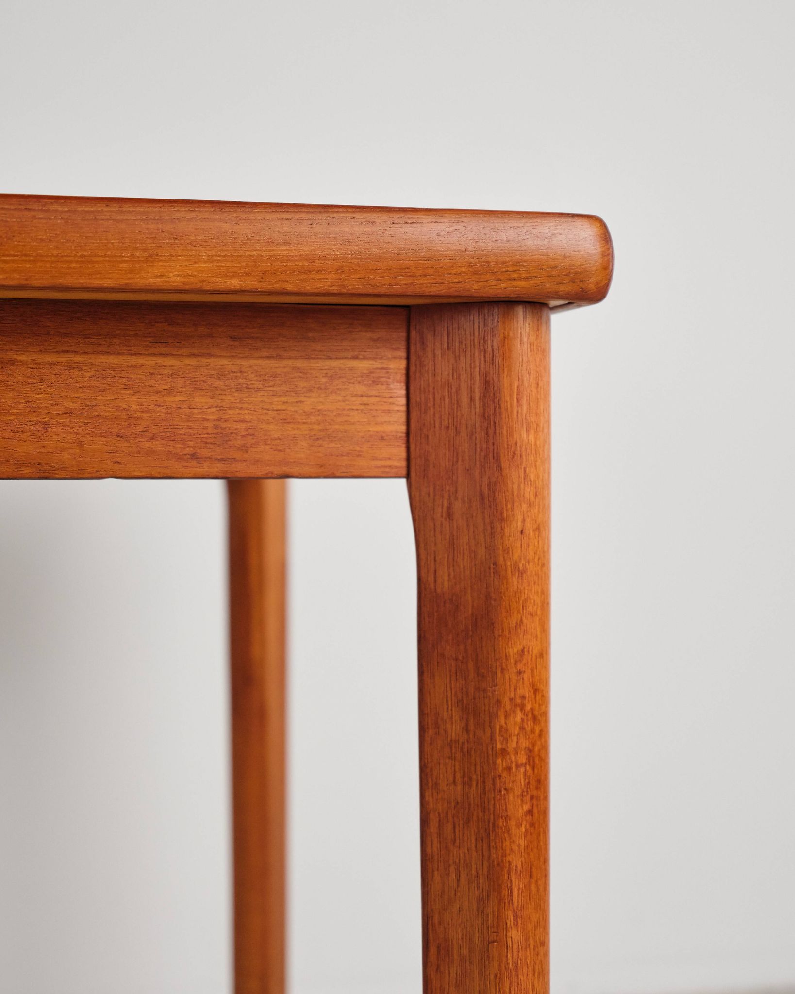 Table extensible par Henning Kjærnulf pour Vejle Stole, années 1960