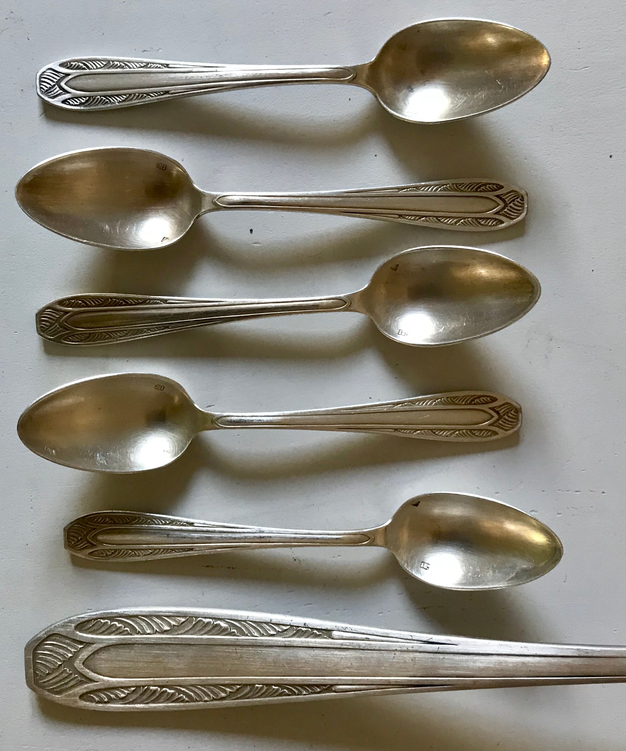 Art deco silver metal covers 34 pieces