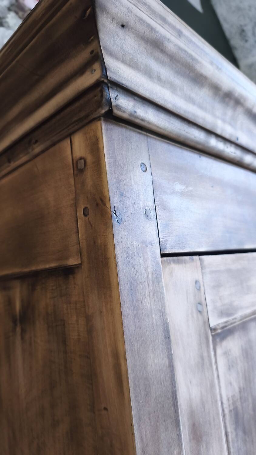 Wardrobe / standing man