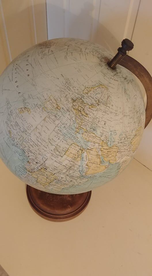 Earth globe 48 cm