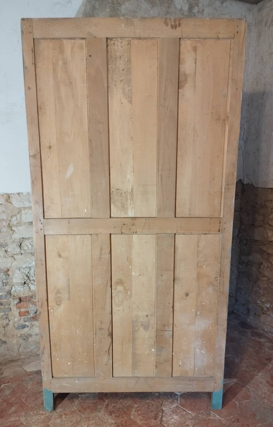 Armoire parisienne