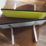 Paire d'étagères en formica jaune vintage