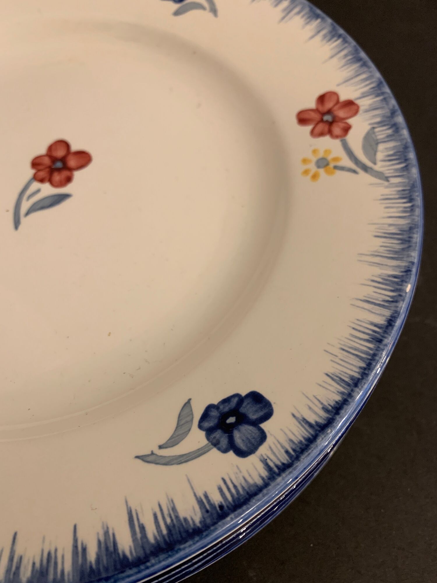 Lot de 6 assiettes plates Digoin Sarreguemines, modèle Mary Lou