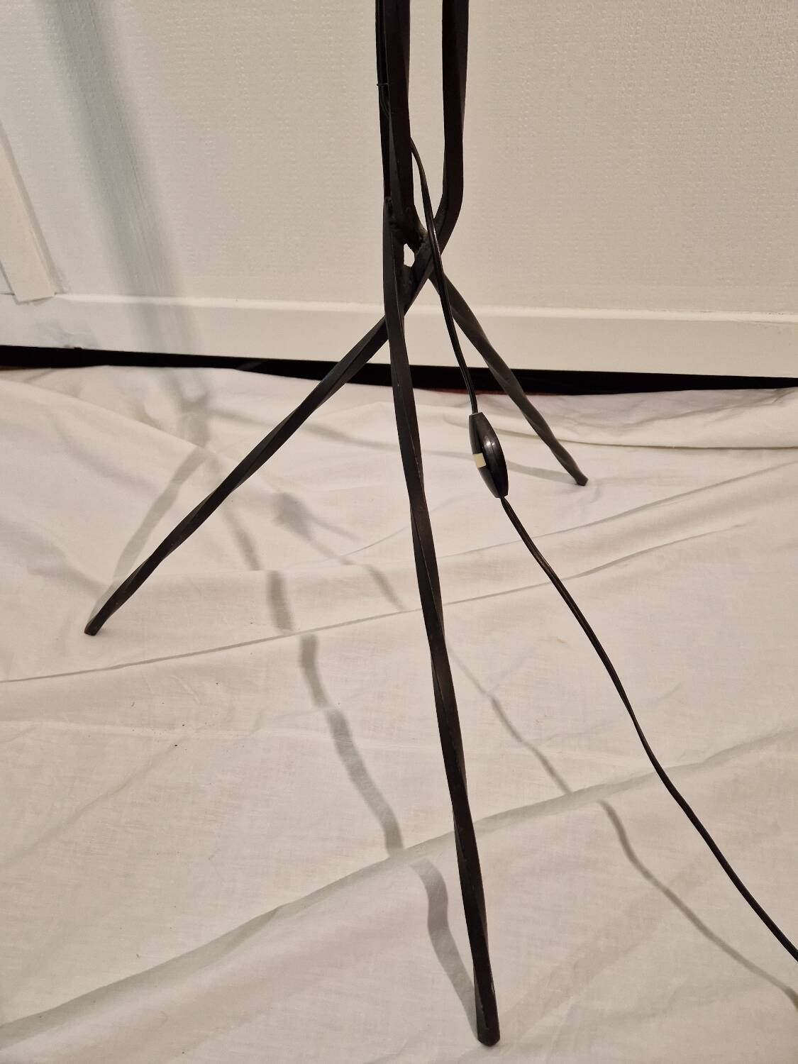 Twisted wrought iron floor lamp 1950 1960