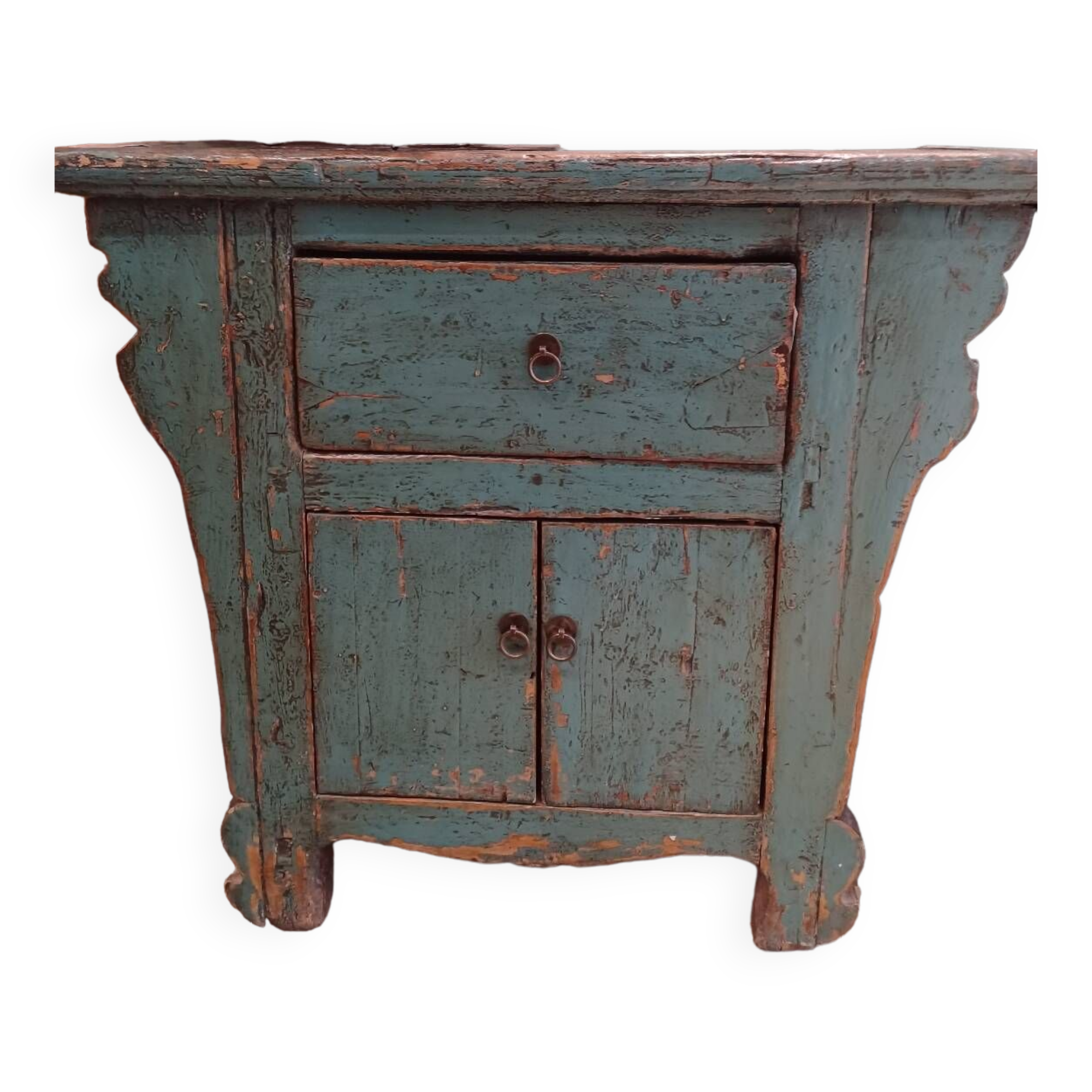 Old Chinese chest of drawers