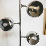 Lamppost "eye ball" foot tulip