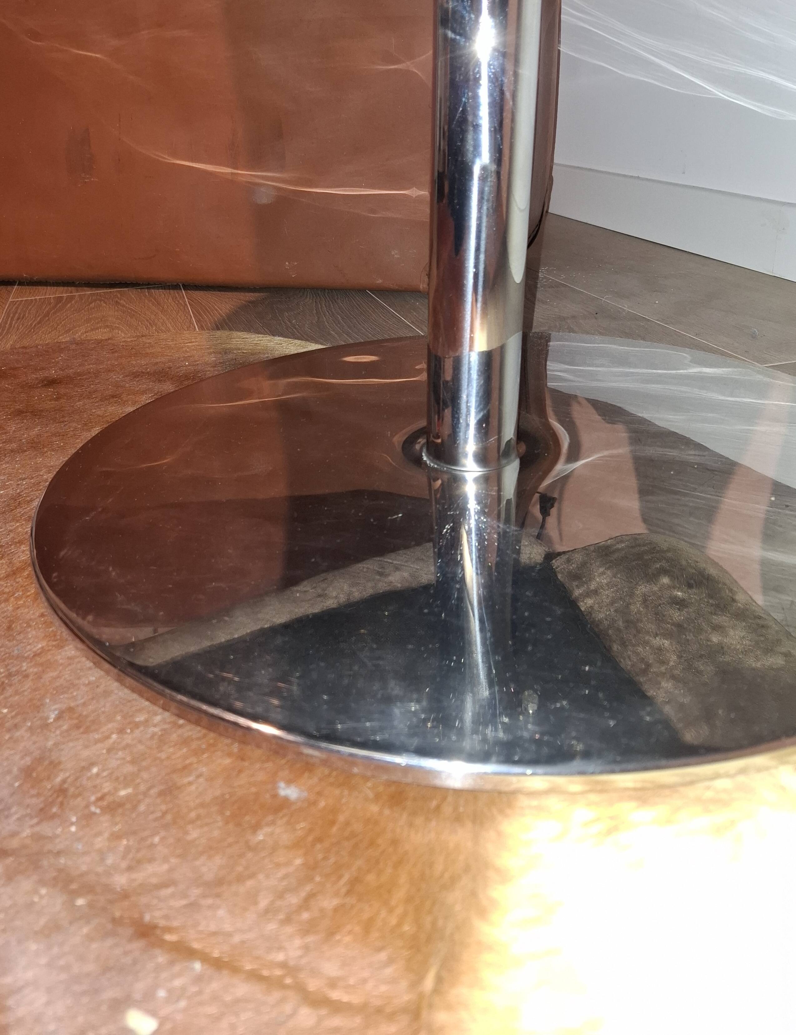 Artisan-Restored Mid-Century Armchair in Golden Mustard Velvet | Bruno Gonç