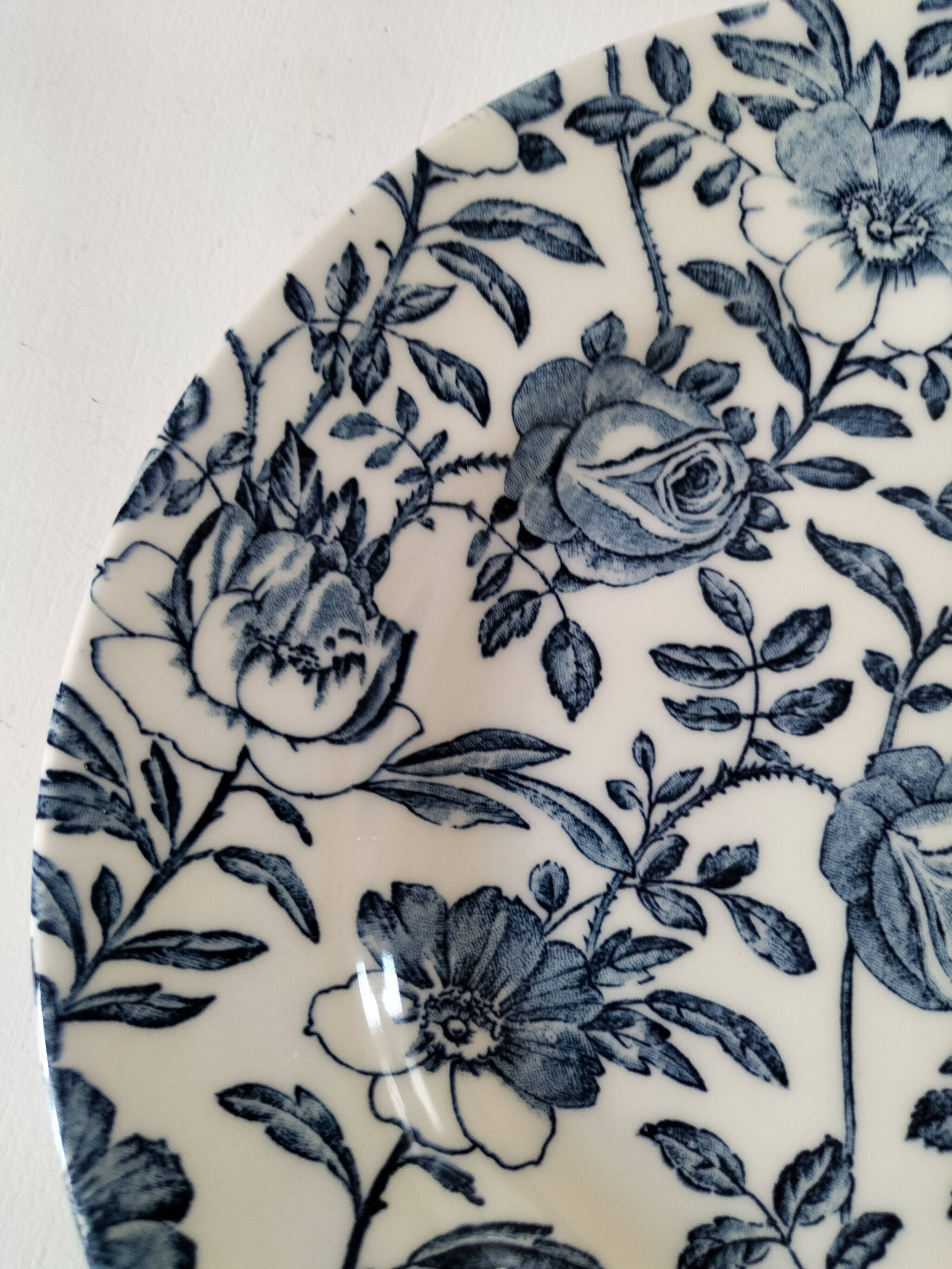 Churchill English Plates Duo – Blue Floral Pattern