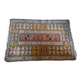 Handmade rectangular oriental rug dating from the 1960s in 100% wool