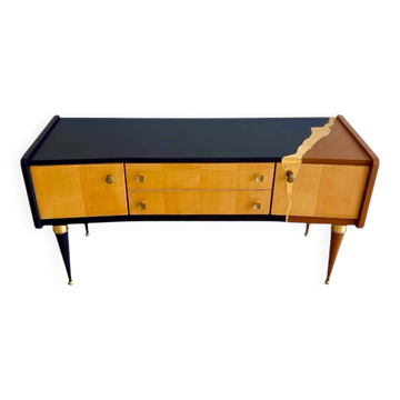 Meuble vintage relooké bleu marine, terracotta et feuille d’or – Style mid-century revisité