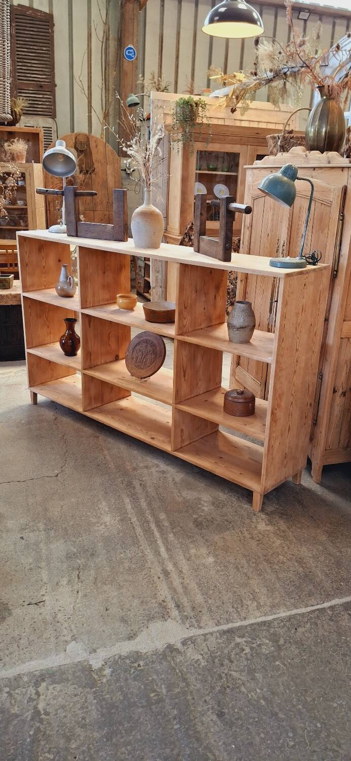 Locker furniture on feet