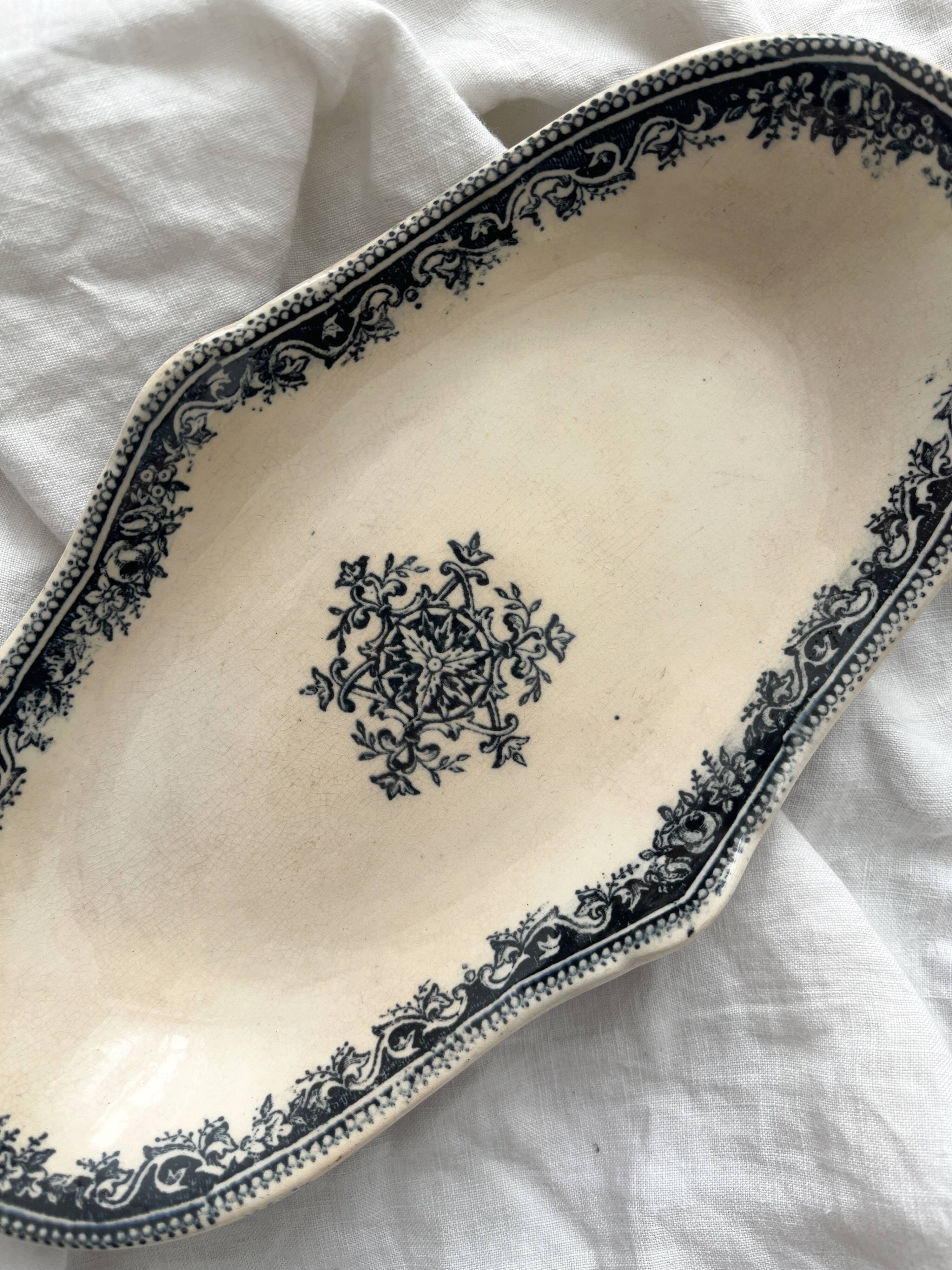 Ironware dish "Garlande Service" JVB Jules Vieillard Bordeaux