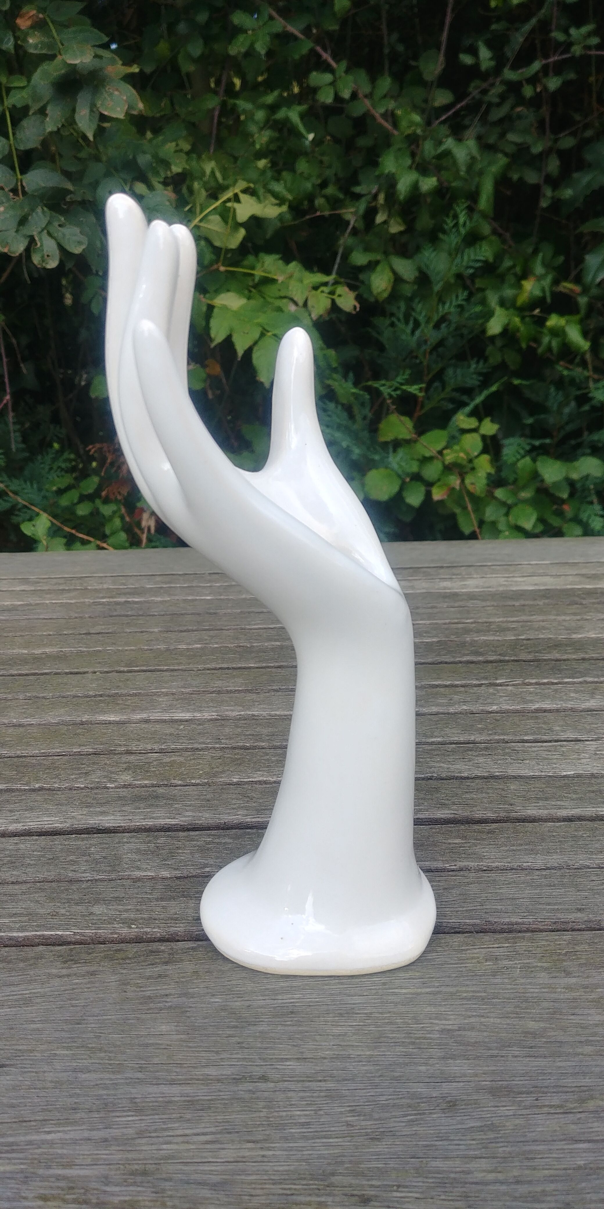 Hand ring holder, vase in white ceramic Vintage