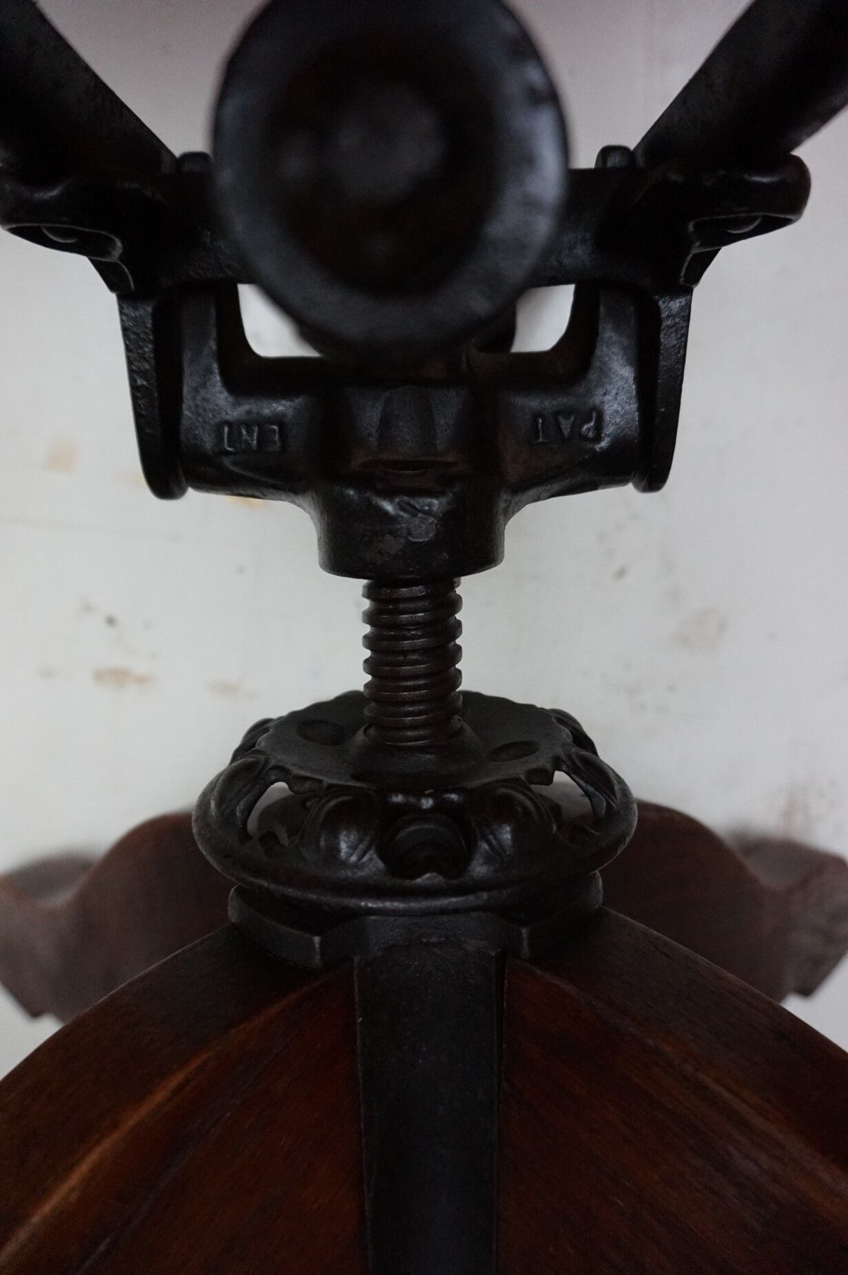 Antique Chesterfield Leather Bankers Swivel & Tilt Office Chair, 1930s