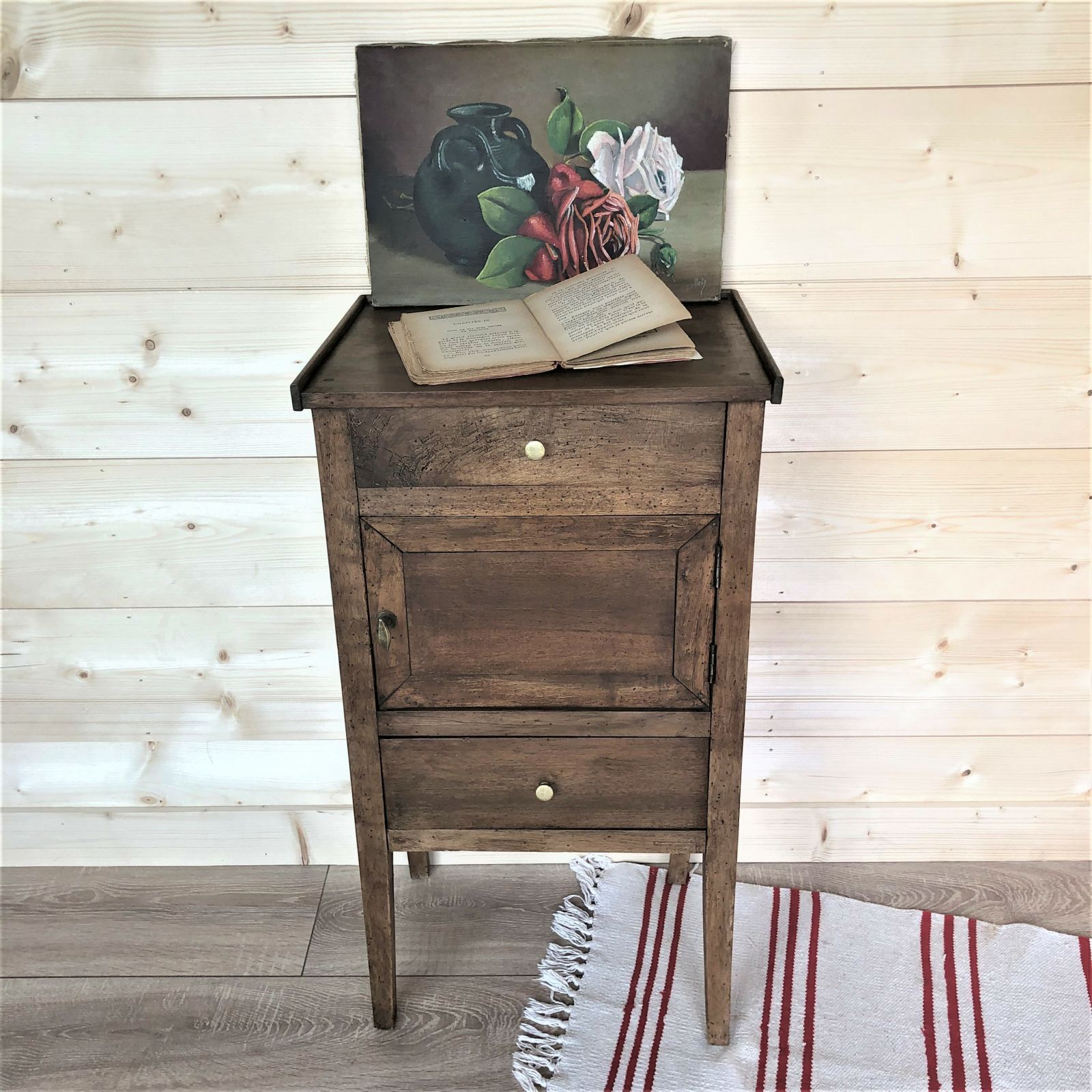 Ancient bedside in chestnut
