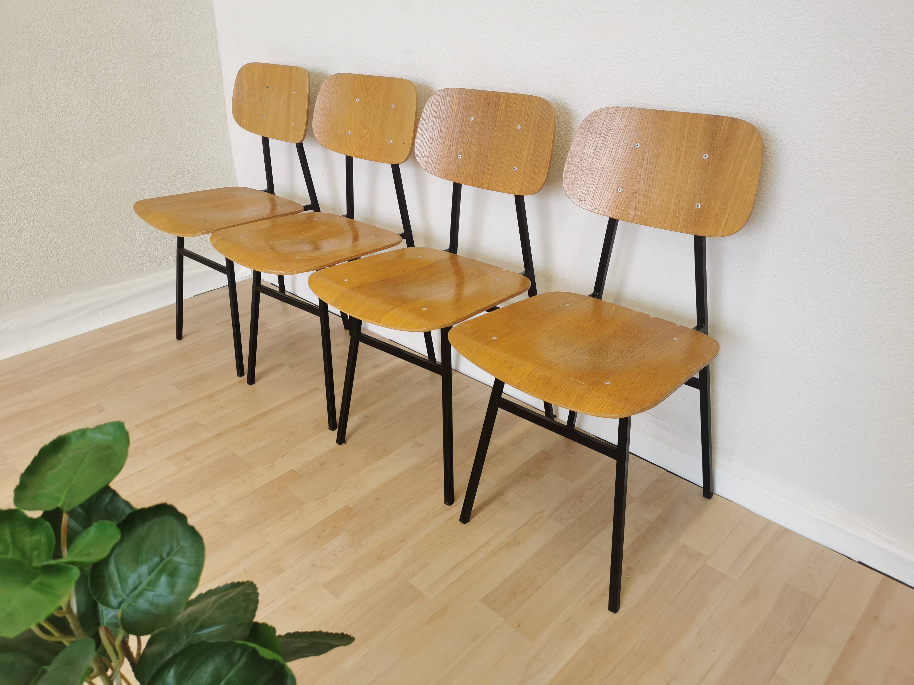 Set of 4 vintage school chairs / retro wooden dining chair with metal base / stol kamnik yugoslavia