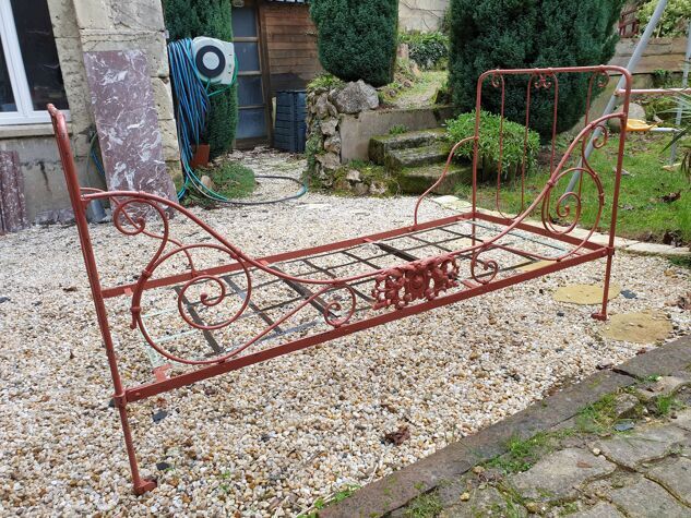 Lit banquette en fer forgé XIXe siècle 190cm x80cm
