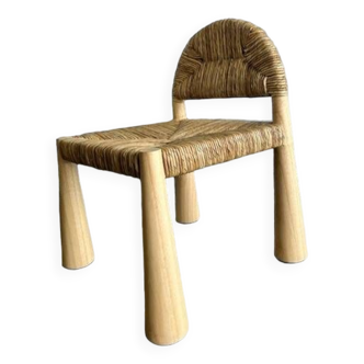 Solid wood chair with conical legs